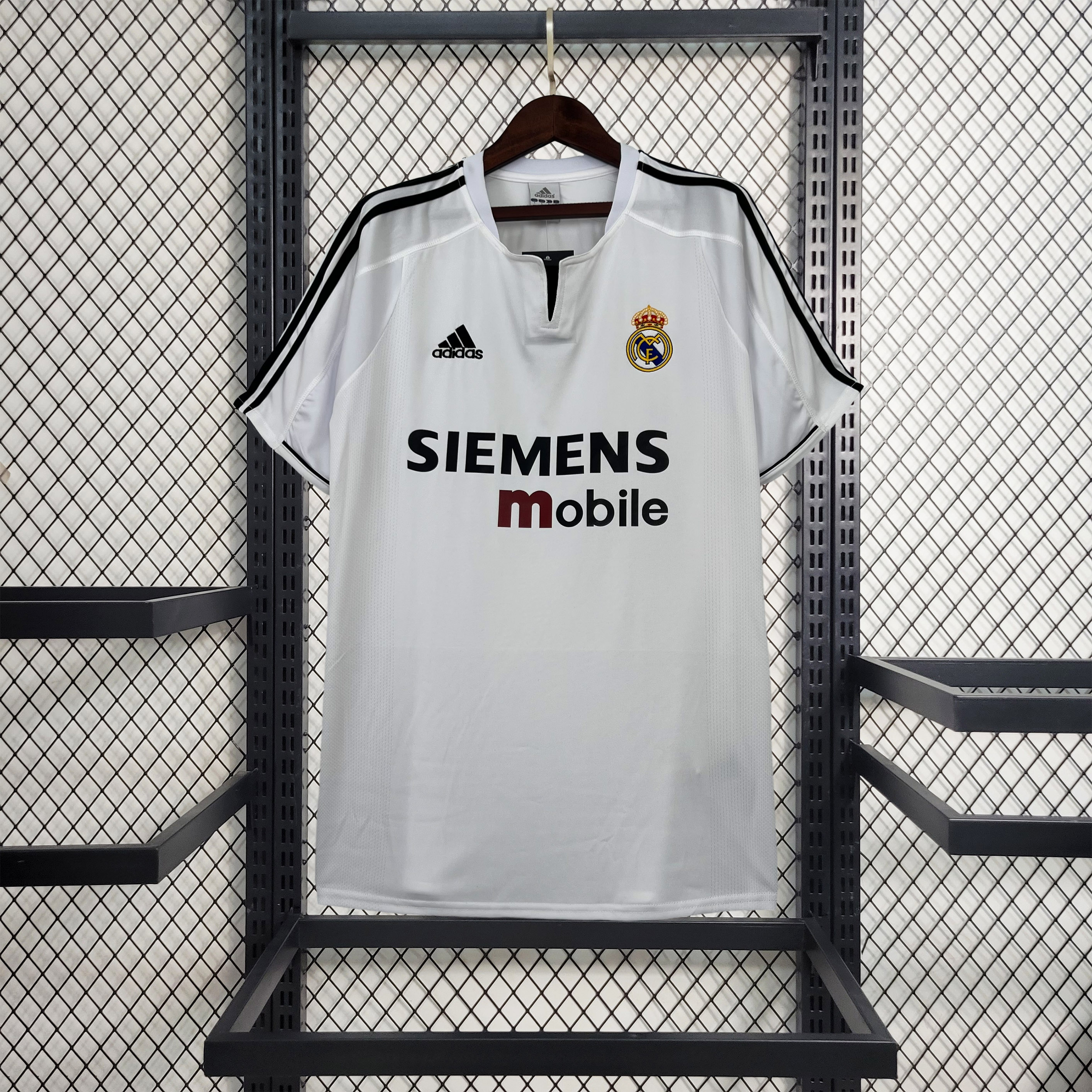 Retro Real Madrid 03-04 Home Stadium Jersey - ManixJersey