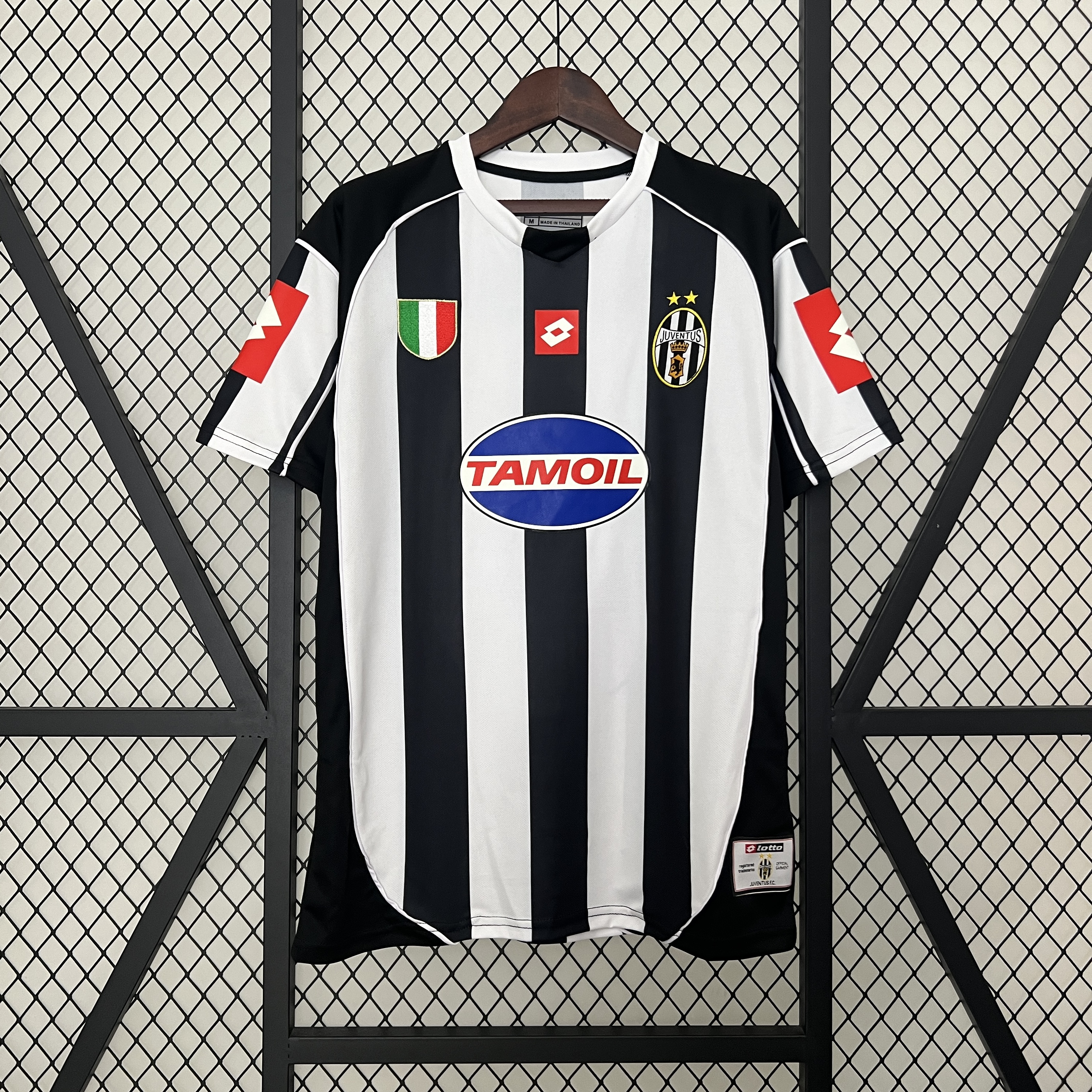 Retro Juventus 2002-03 European Home Jersey - ManixJersey