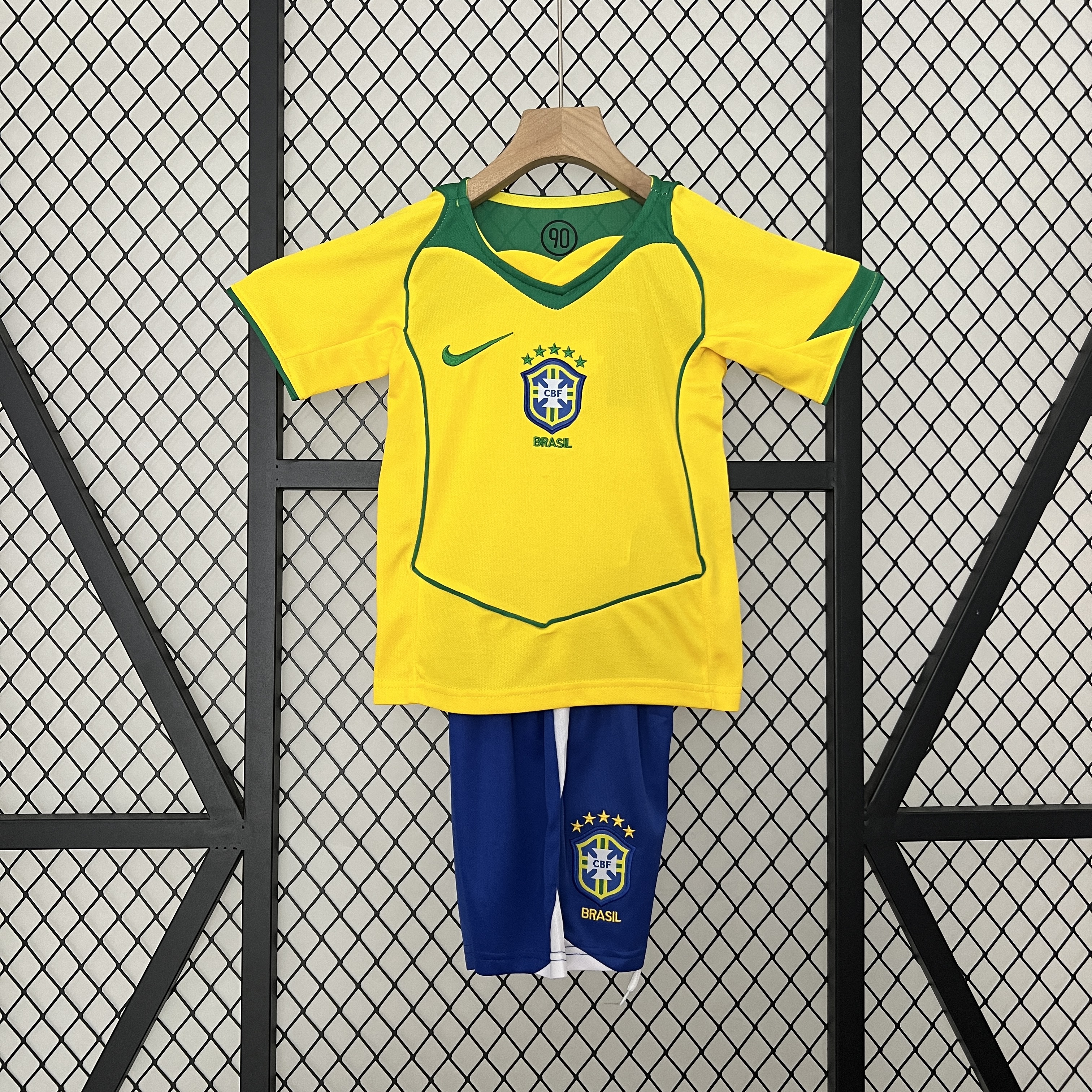 Retro Brazil 2004 Home Stadium Kids Kit - ManixJersey