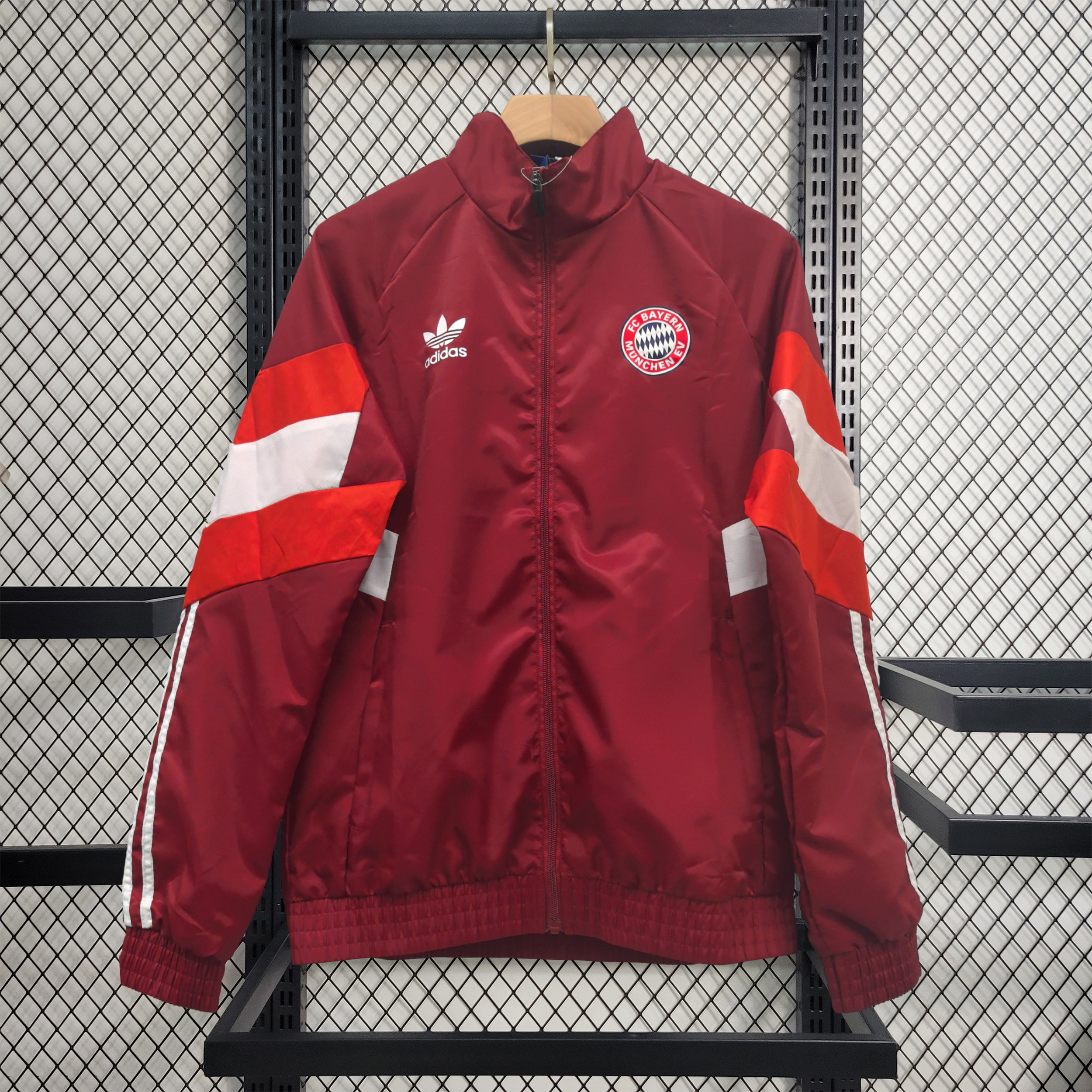 Bayern Munich 24-25 Throwback Windbreaker Jacket - Red - ManixJersey