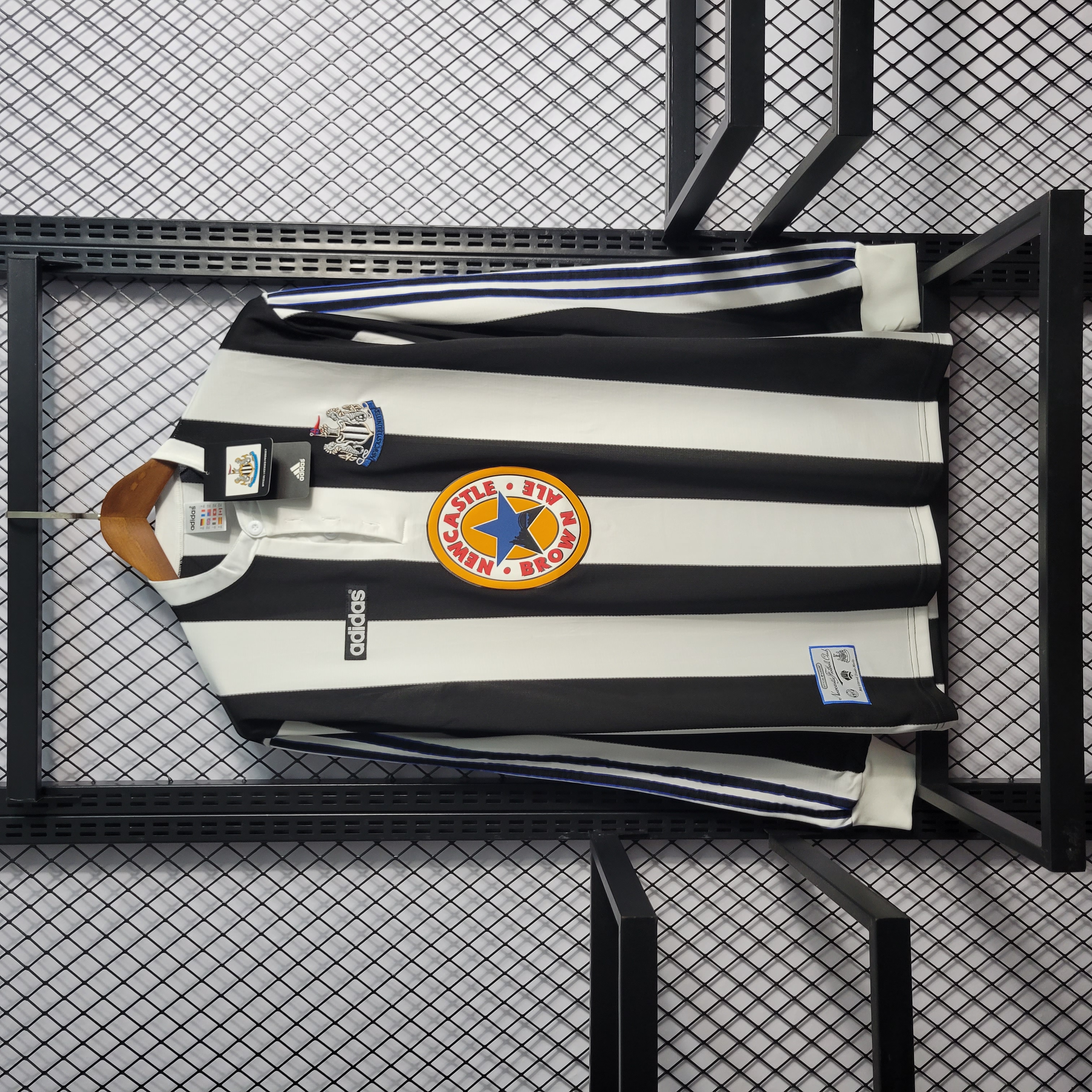 Retro Newcastle United 1995-97 Home Long Sleeve Jersey - ManixJersey