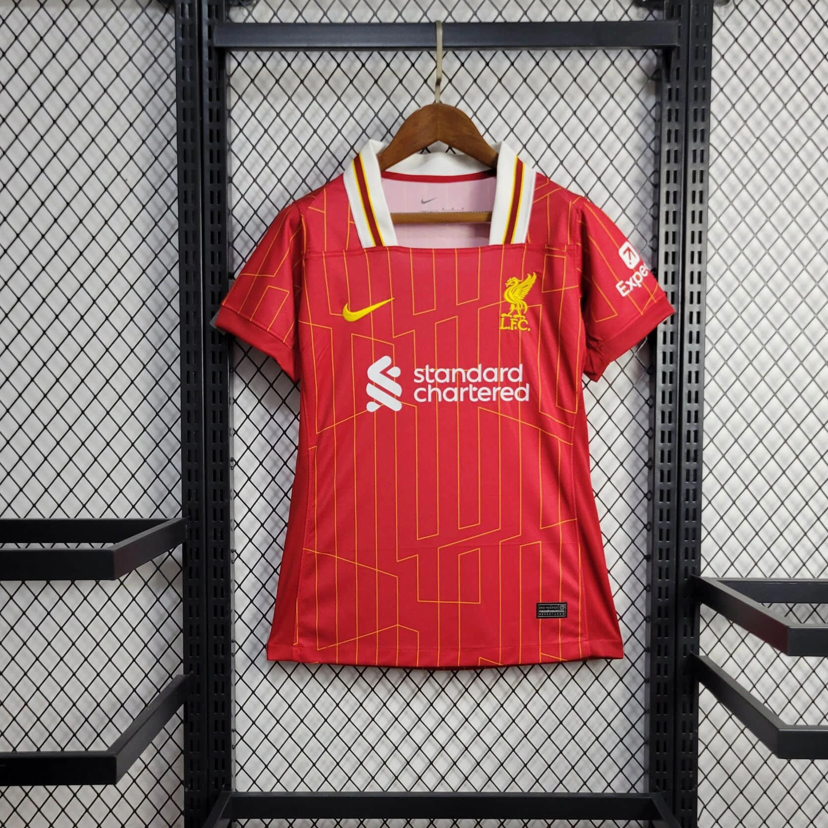 Women's Liver.pool 24-25 Home Jersey - ManixJersey