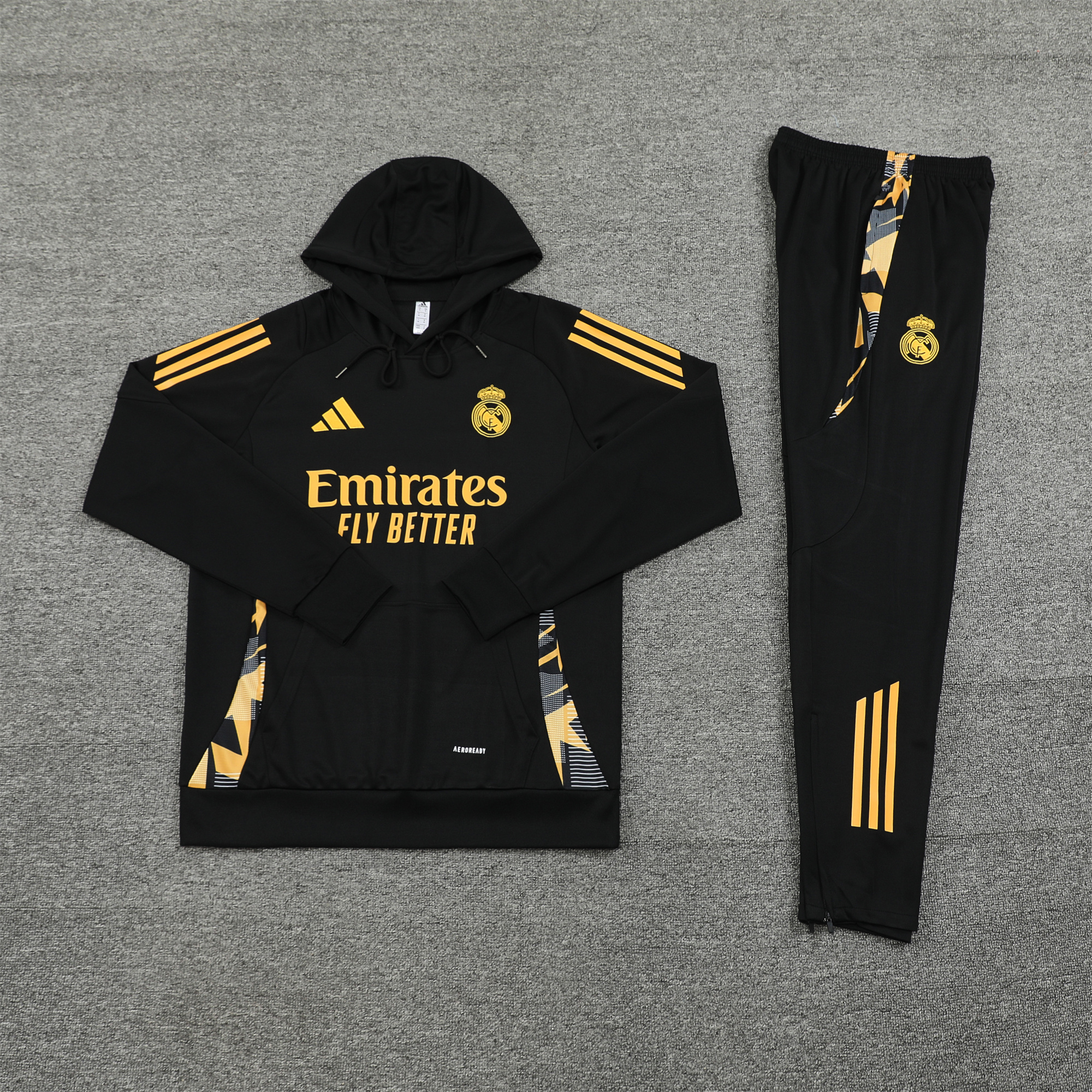 Real Madrid 24-25 Long Sleeve Training Set - Black Gold - ManixJersey