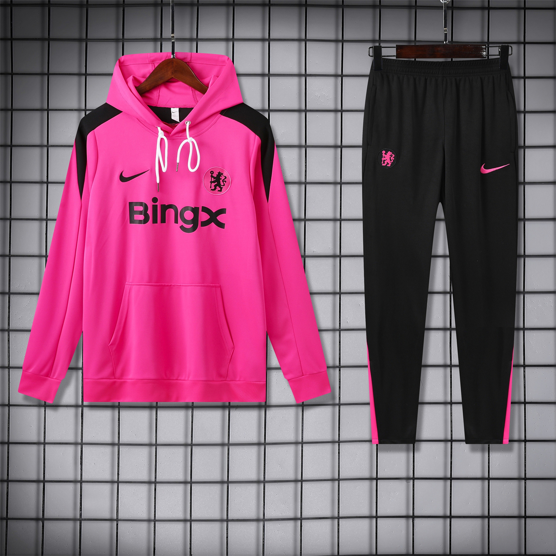 C.H.E.L.S.E.A 24-25 Training Hoodie Set - Pink Hoodie and Black Pants - ManixJersey