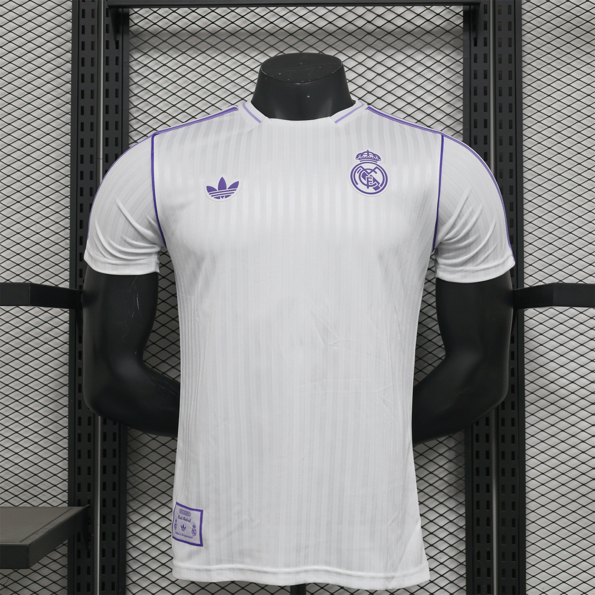 Real Madrid 2025 White Icon Retro Jersey - Player Version - ManixJersey