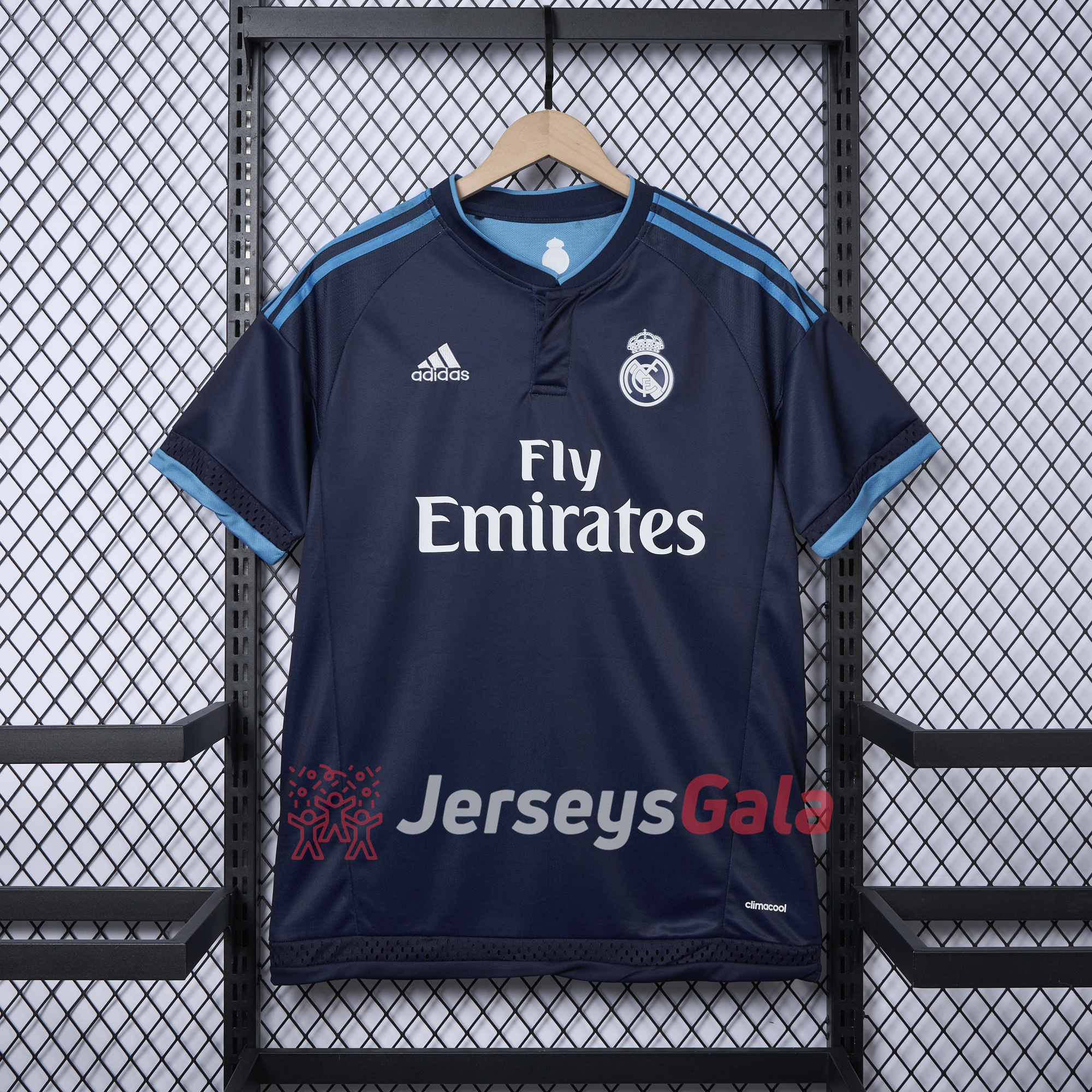 Retro Real Madrid 15-16 Third Jersey - ManixJersey