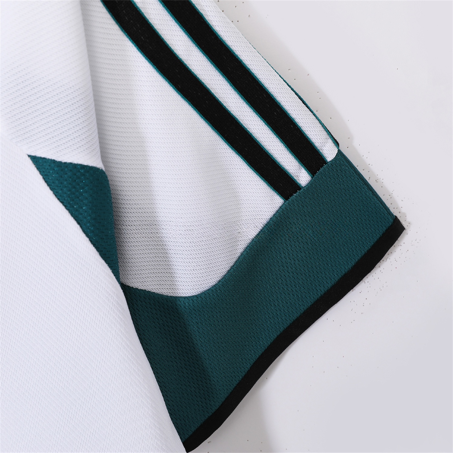 Retro Newcastle United 1999-00 Away Jersey - ManixJersey