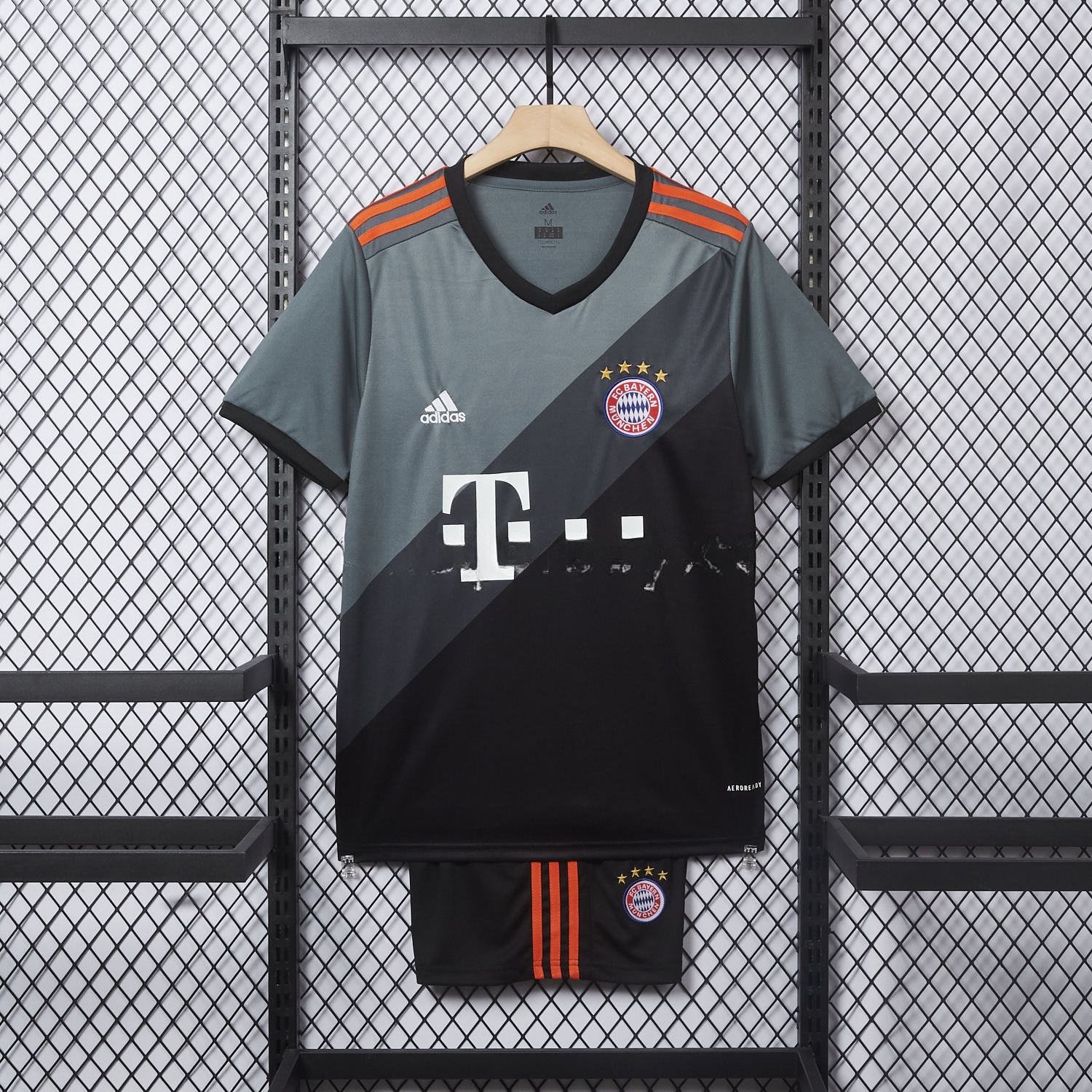 Retro Bayern Munich 2016-17 Away Men's Adult Jersey Set - Fans Version - ManixJersey