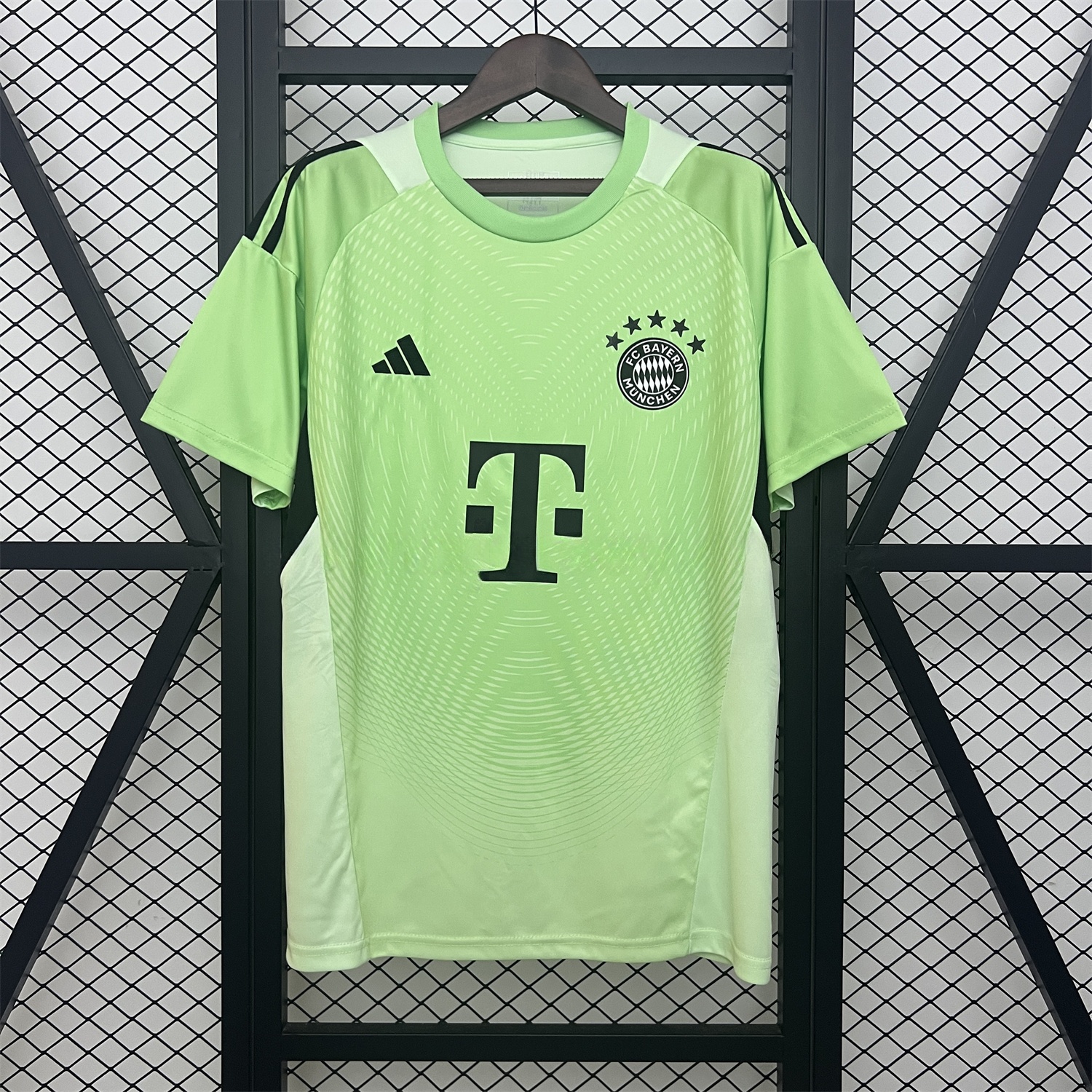 Bayern Munich 25-26 Green Goalkeeper Jersey - Fans Version - ManixJersey