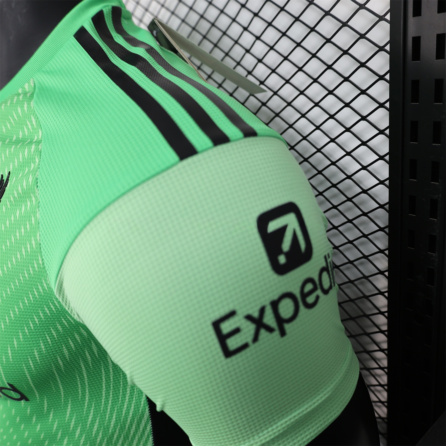 Liver.pool 25-26 Green Goalkeeper Jersey - Player Version - ManixJersey