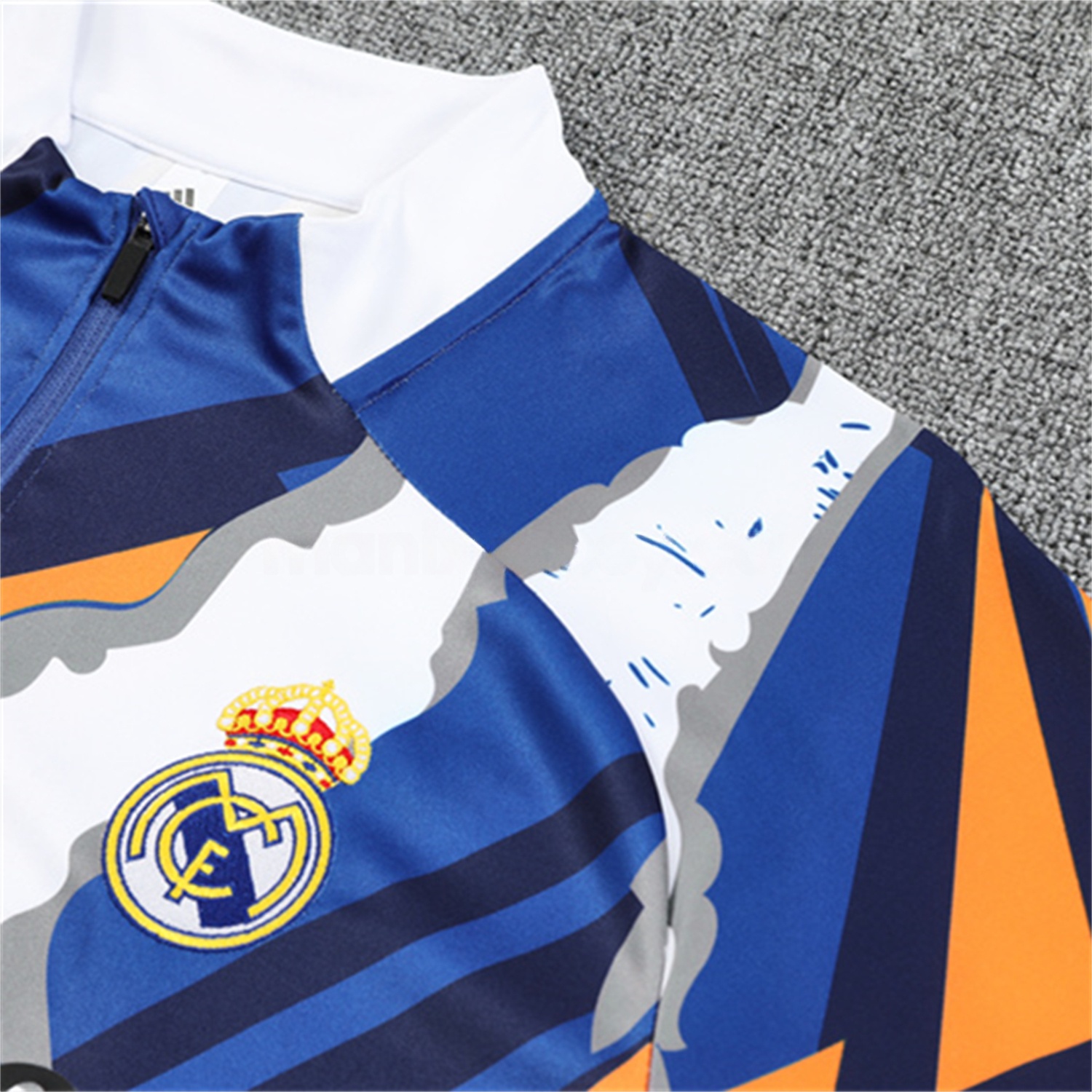 Real Madrid 25-26 Kids Long Sleeve Training Set - Yellow, White and Blue Camouflage Top and Black Pants - ManixJersey