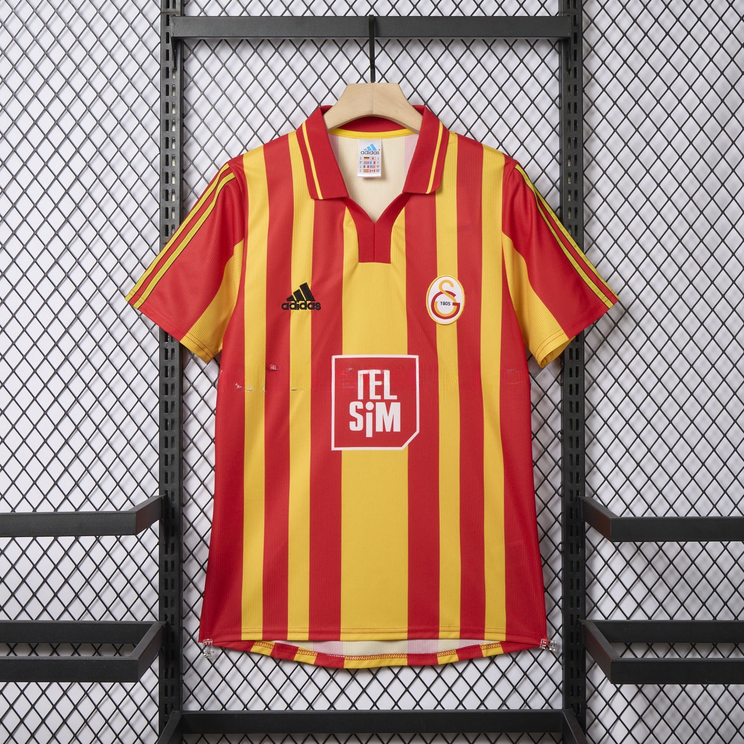 Retro Galatasaray 2000-01 Home Jersey - ManixJersey