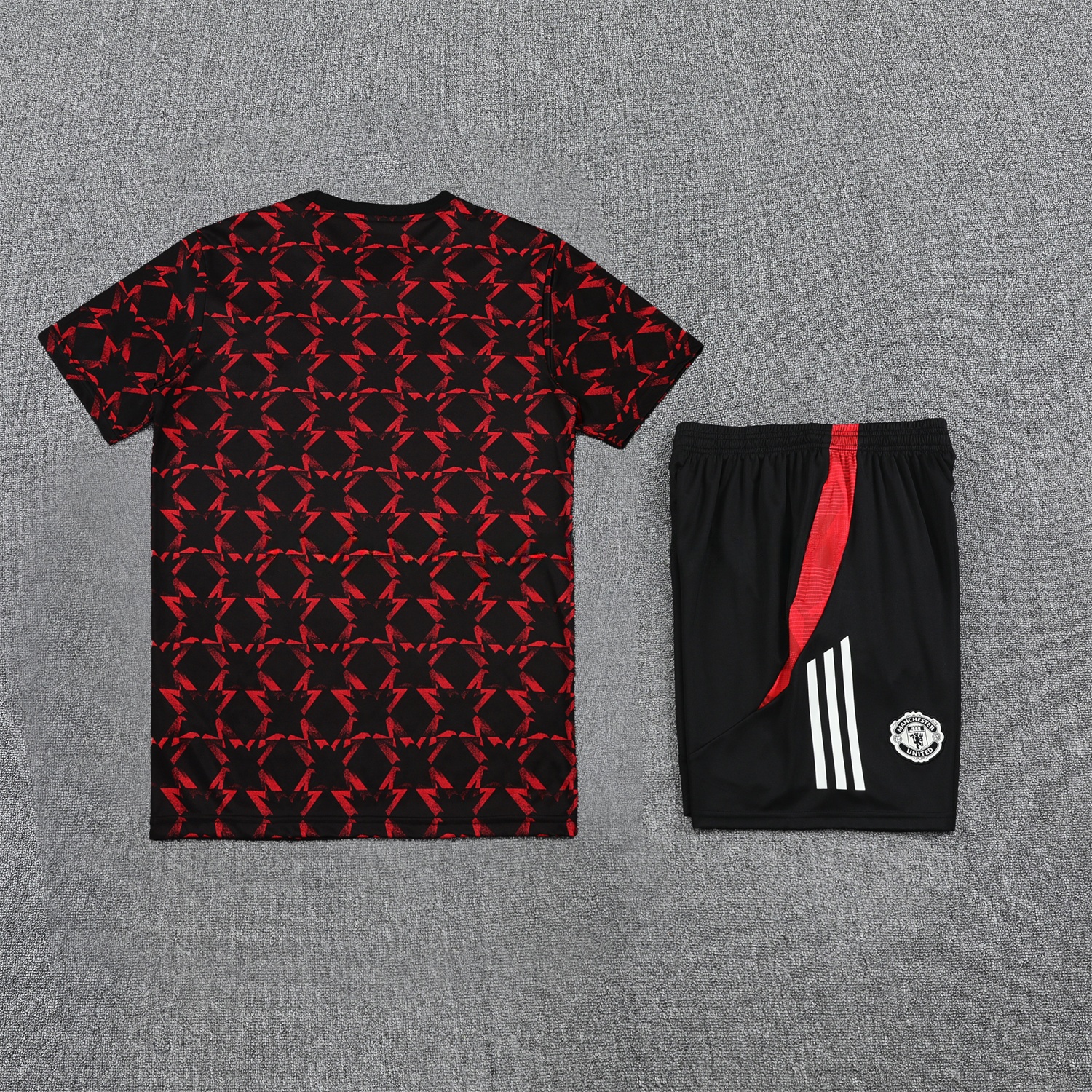 Manchester United 25-26 Pre-Match Short-Sleeve Training Set - Red Top & Black Shorts - ManixJersey
