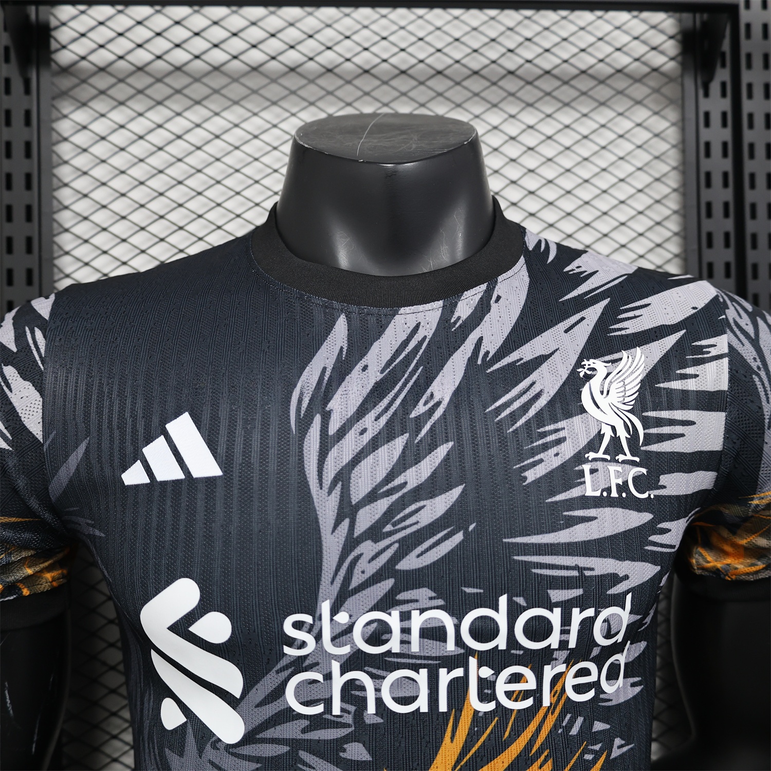 Liver.pool 25-26 Orange Liver.pool Bird Black Special Jersey - Player Version - ManixJersey