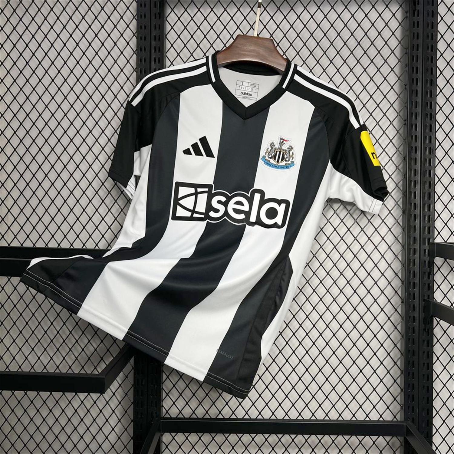Newcastle United 2025 CARABAO CUP FINAL Home Jersey - Fans Version - ManixJersey