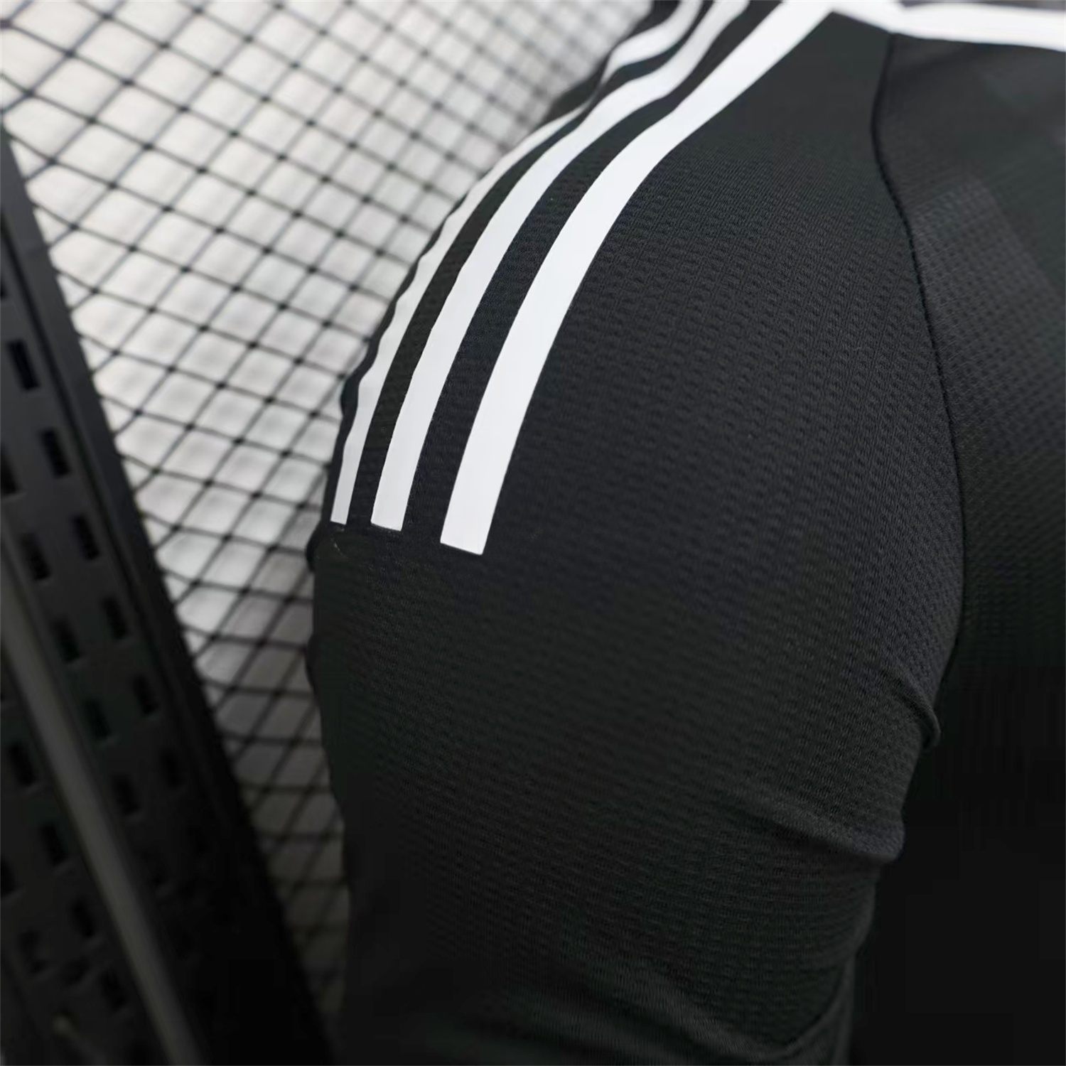 Liver.pool 25-26 Black Trefoil Goalkeeper Jersey - Player Version - ManixJersey