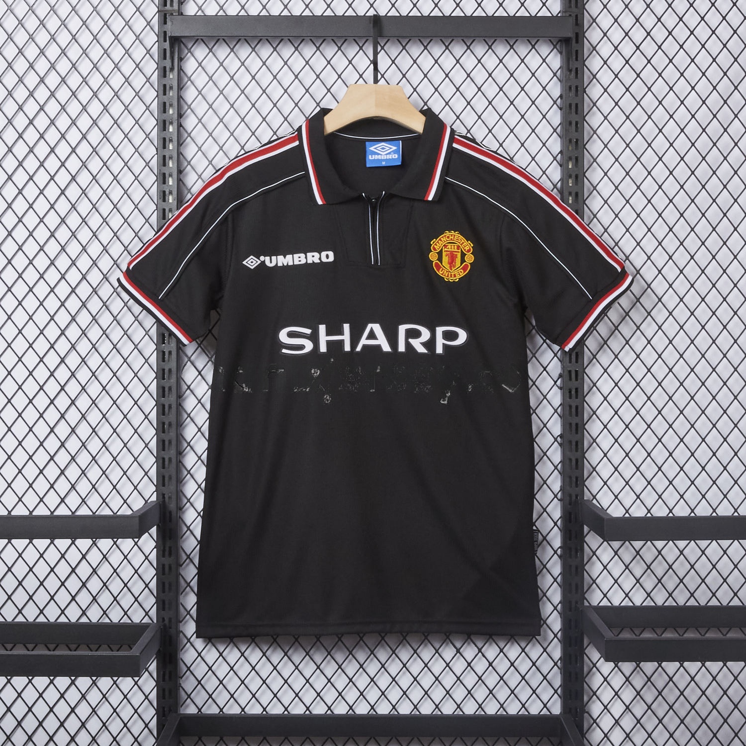 Retro Manchester United 1998-99 Black Jersey - ManixJersey