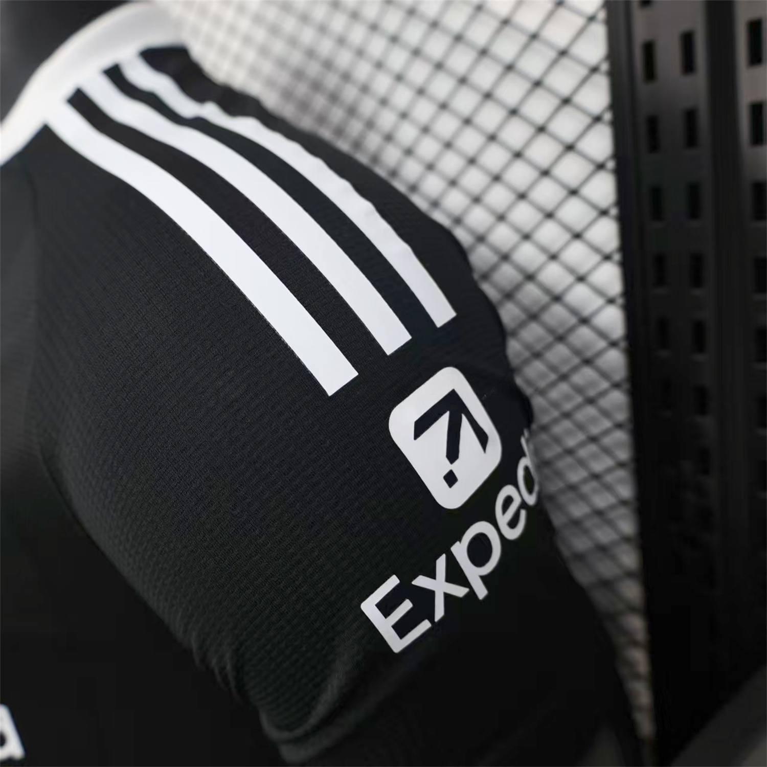 Liver.pool 25-26 Black Trefoil Goalkeeper Jersey - Player Version - ManixJersey