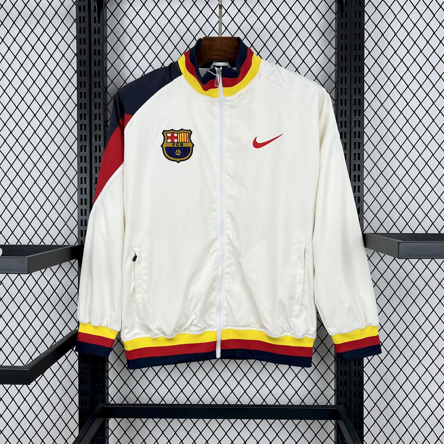 Retro Barcelona 1994-95 Player Windbreaker - White - ManixJersey