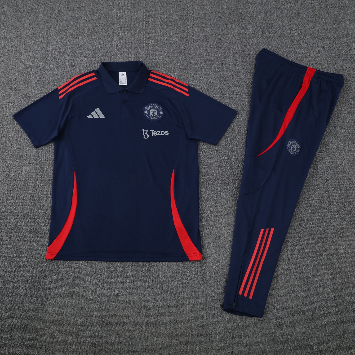 Manchester United 25-26 POLO Short-Sleeve Training Set - Deep Blue Top and Pants with Red Stripes - ManixJersey