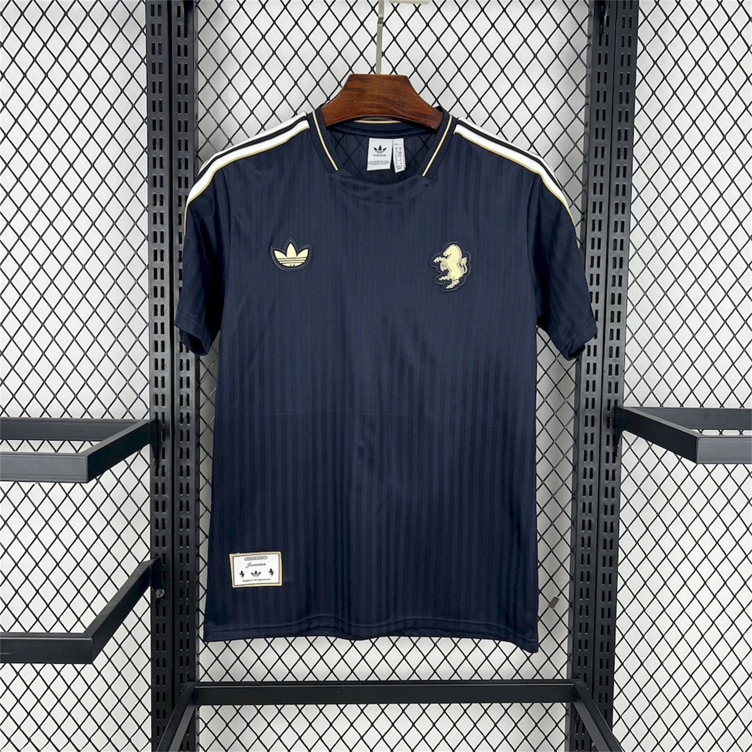 Juventus 2025 Royal Blue Icon Retro Jersey - Fans Version - ManixJersey
