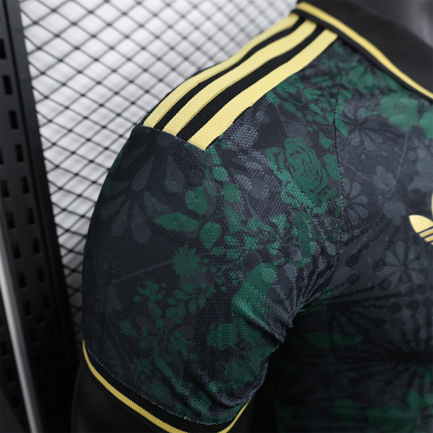 Mexico 25-26 Black Polo Jersey with Red and Green Floral Pattern - Player Version - ManixJersey