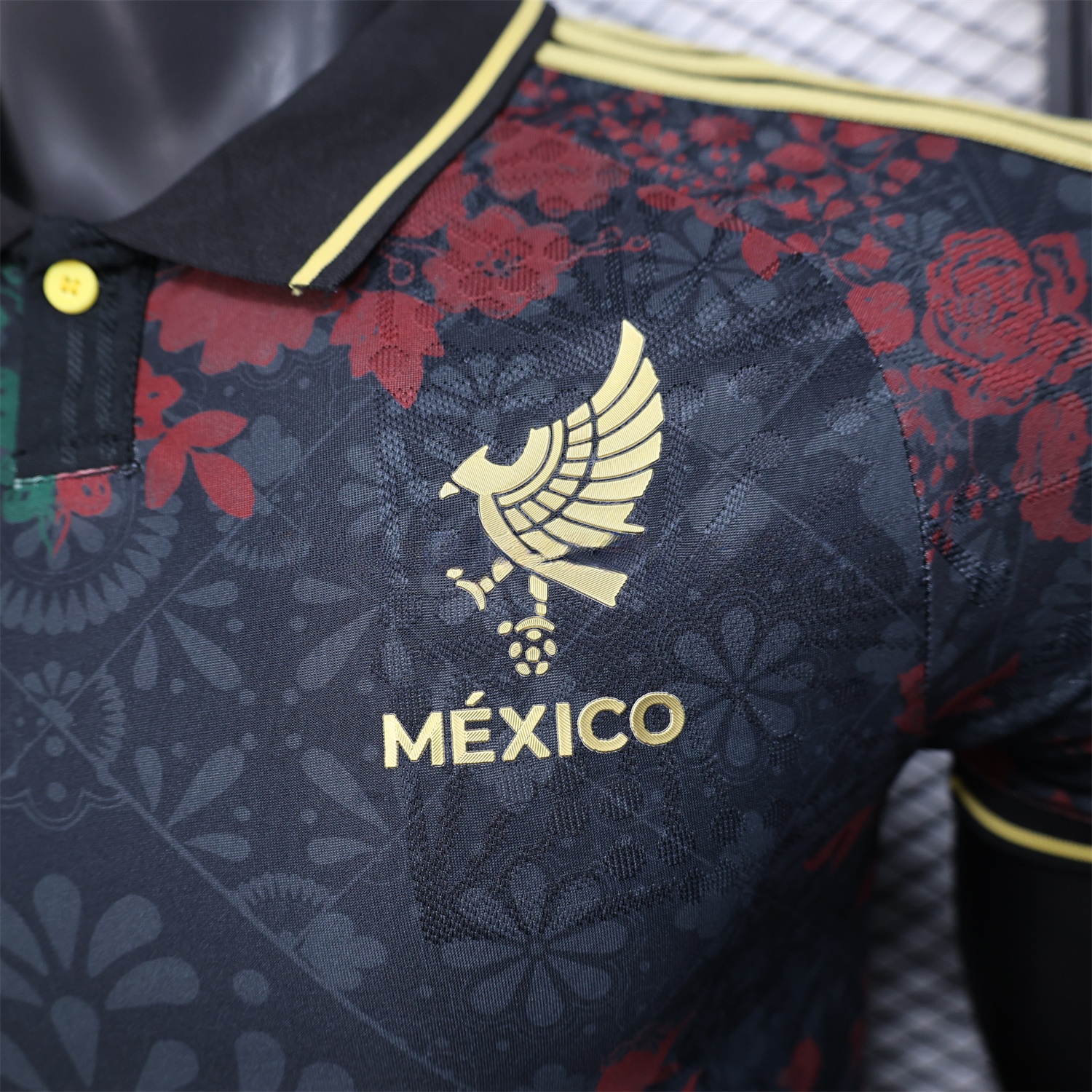 Mexico 25-26 Black Polo Jersey with Red and Green Floral Pattern - Player Version - ManixJersey
