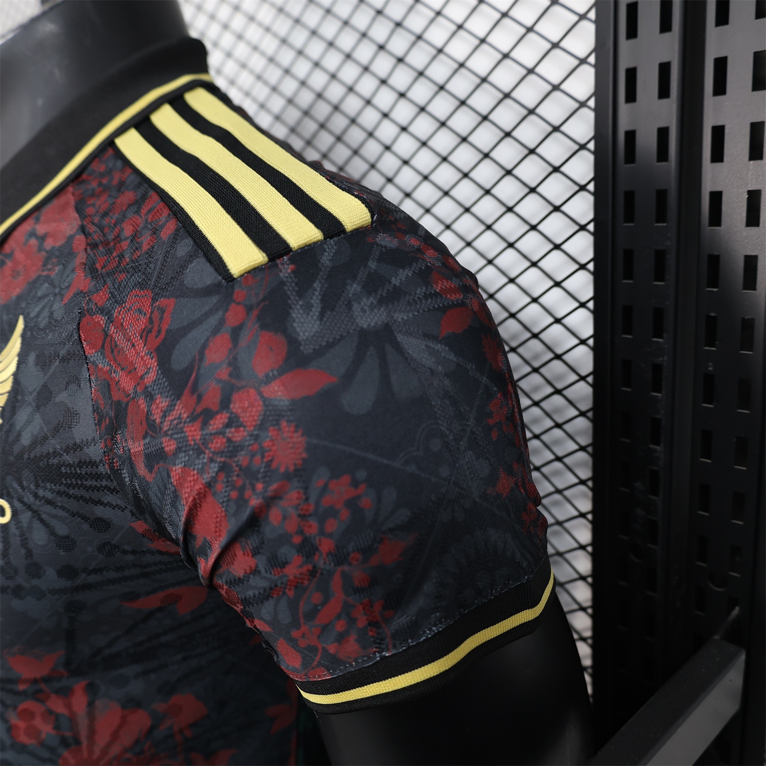 Mexico 25-26 Black Polo Jersey with Red and Green Floral Pattern - Player Version - ManixJersey