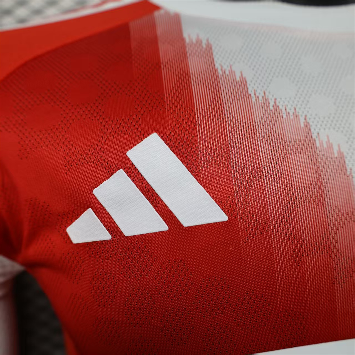 Bayern Munich 25-26 Home Long Sleeves Jersey - Player Version - ManixJersey