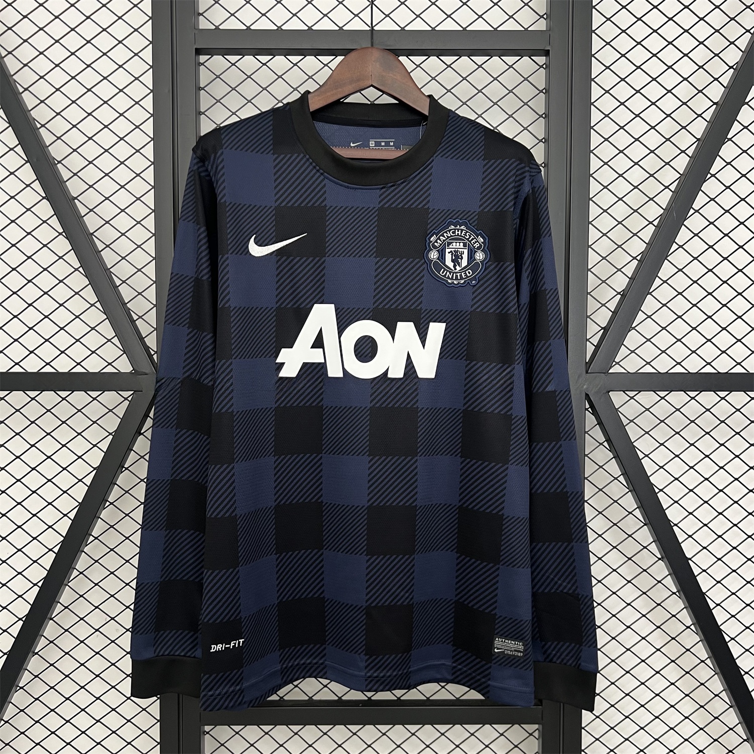 Retro Manchester United 13-14 Away Long Sleeves Jersey - ManixJersey