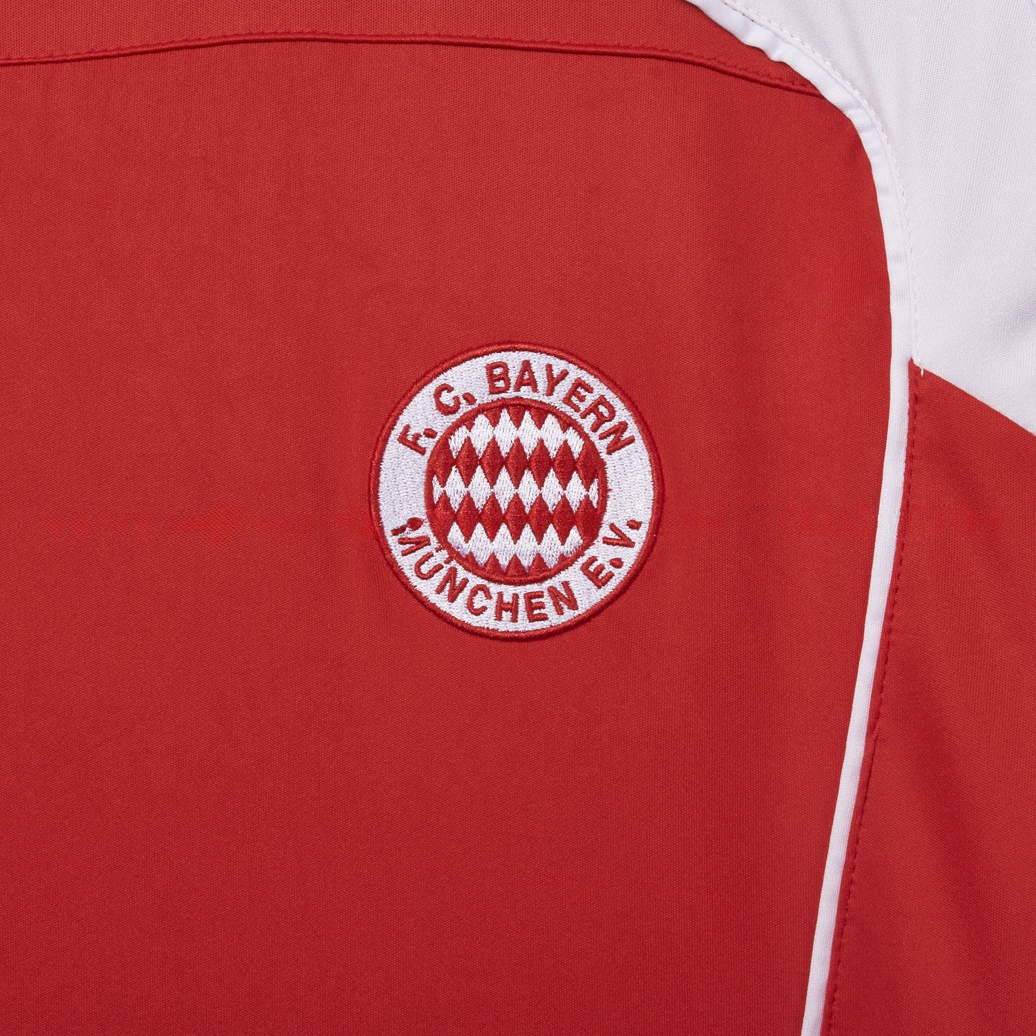Bayern Munich 25-26 Red Urban Purist T-Shirt - Fans Version - ManixJersey