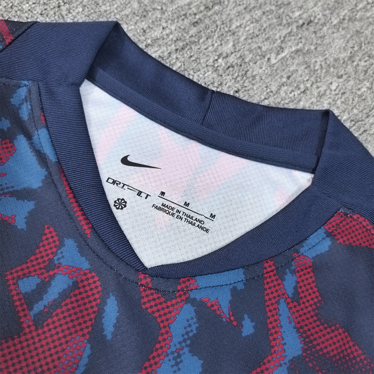 Barcelona 25-26 Deep Blue Training Jersey with Red and Blue Tree Pattern - Fans Version - ManixJersey