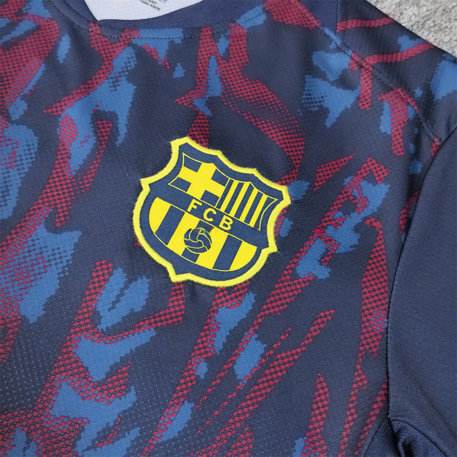 Barcelona 25-26 Deep Blue Training Jersey with Red and Blue Tree Pattern - Fans Version - ManixJersey