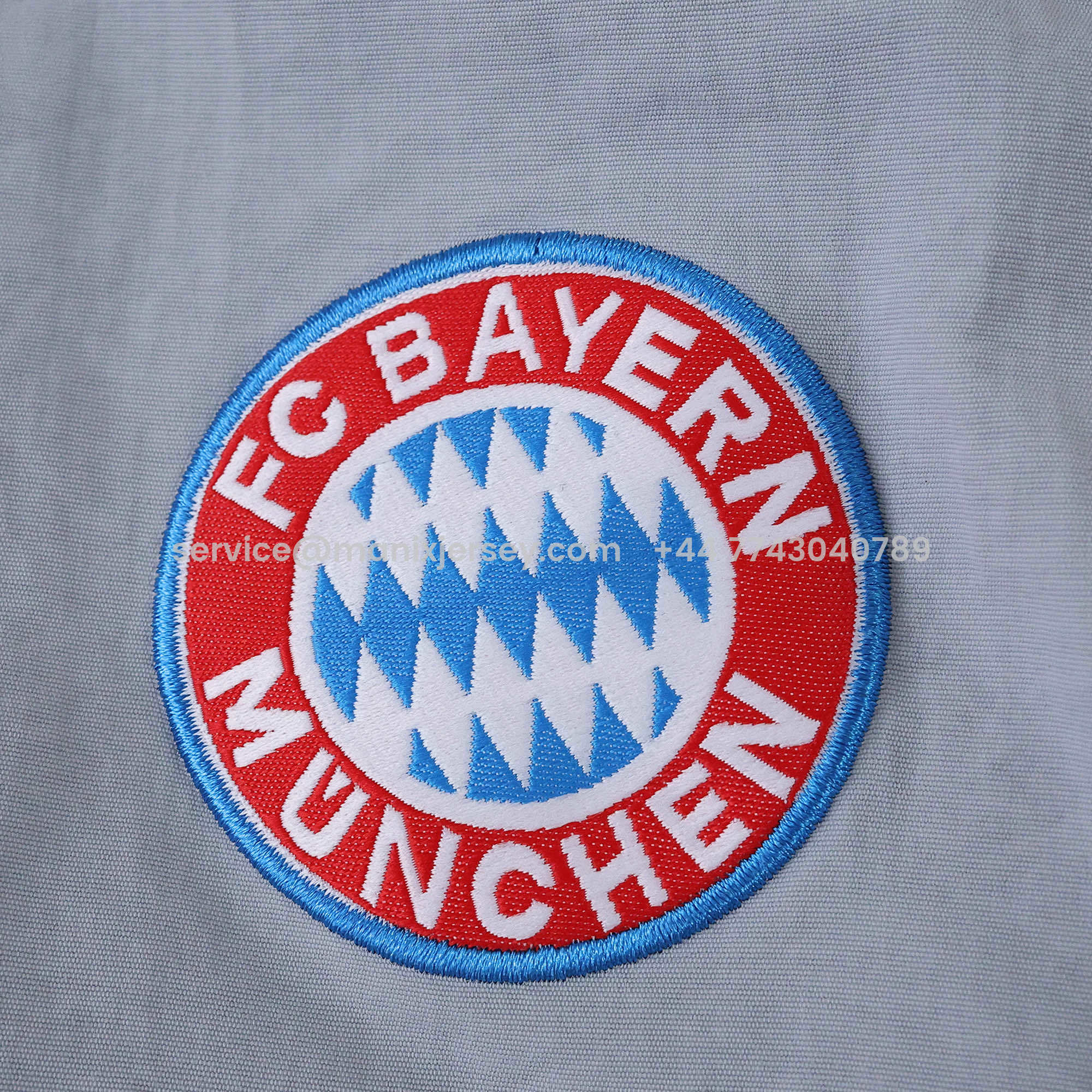 Bayern Munich 25-26 Grey Throwback Windbreaker Jacket - Grey - ManixJersey