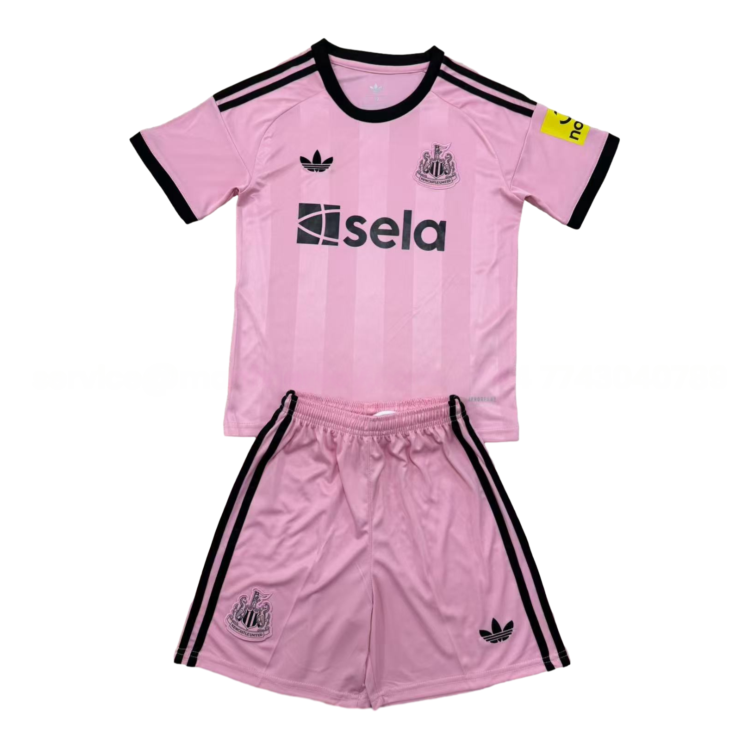 Newcastle United 25-26 Pink Goalkeeper Men's Adult Jersey Set - Fans Version - ManixJersey