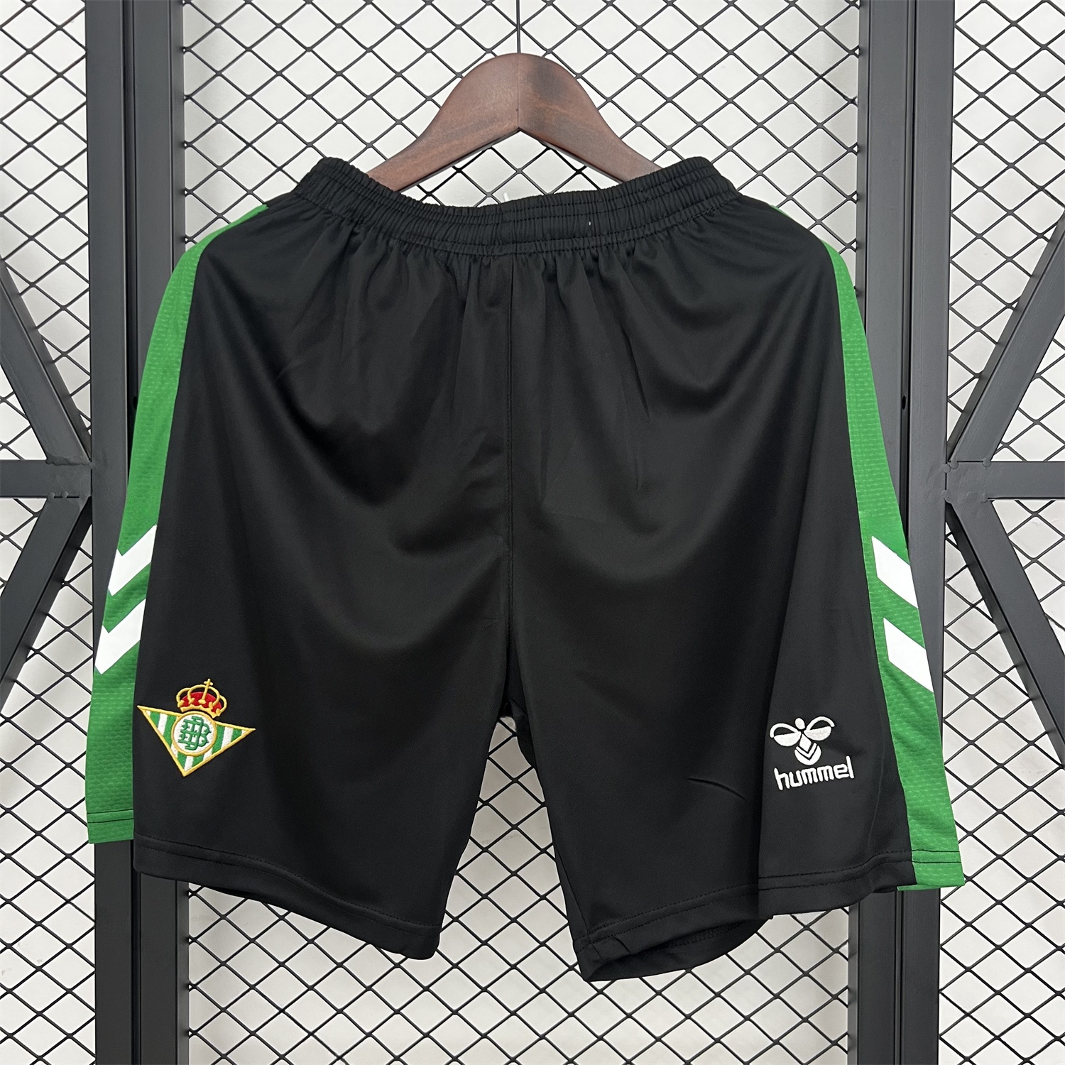 Real Betis 25-26 Home Shorts - Fans Version - ManixJersey