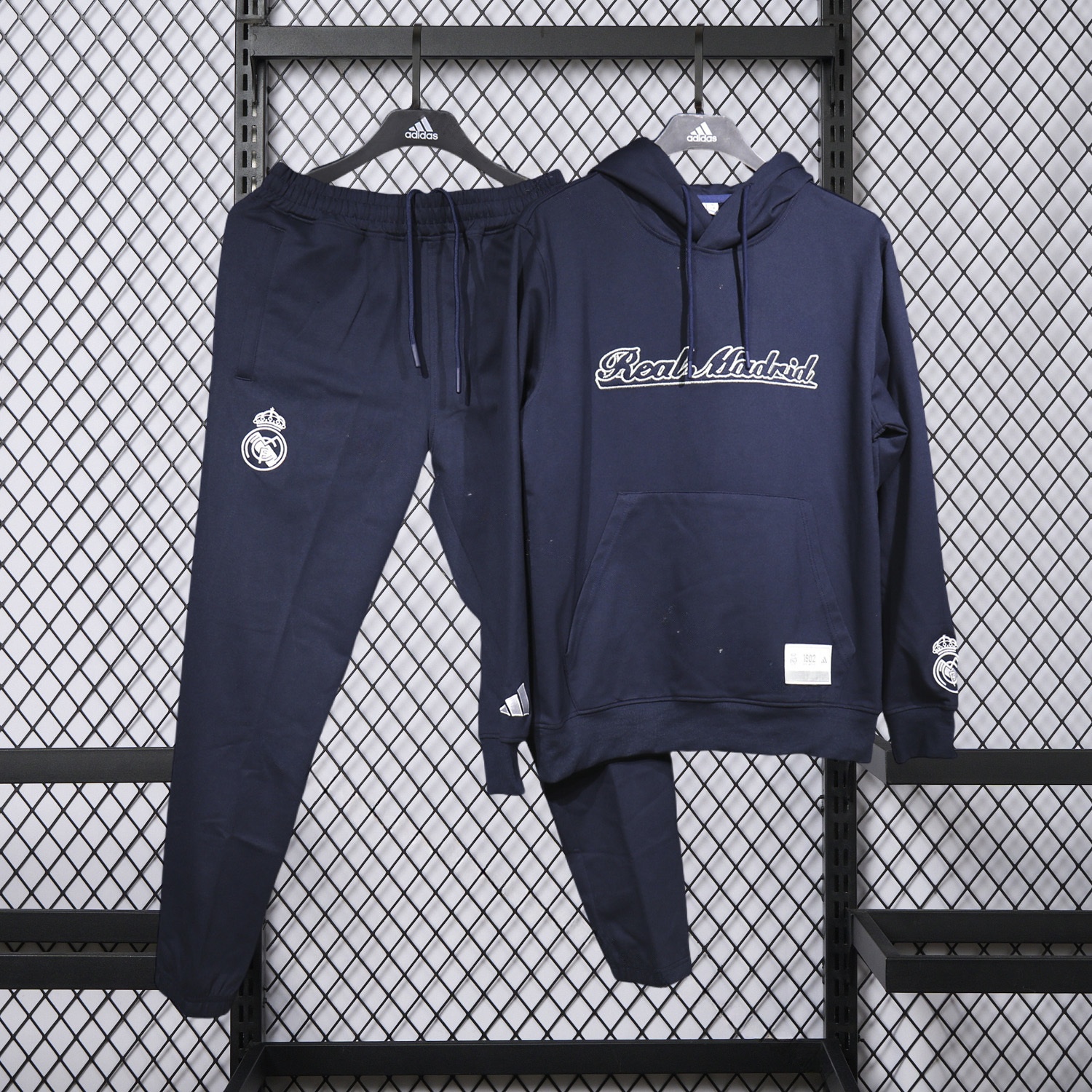 Real Madrid 25-26 Pure Color Training Hoodie Set - Deep Blue Hoodie and Deep Blue Pants - ManixJersey