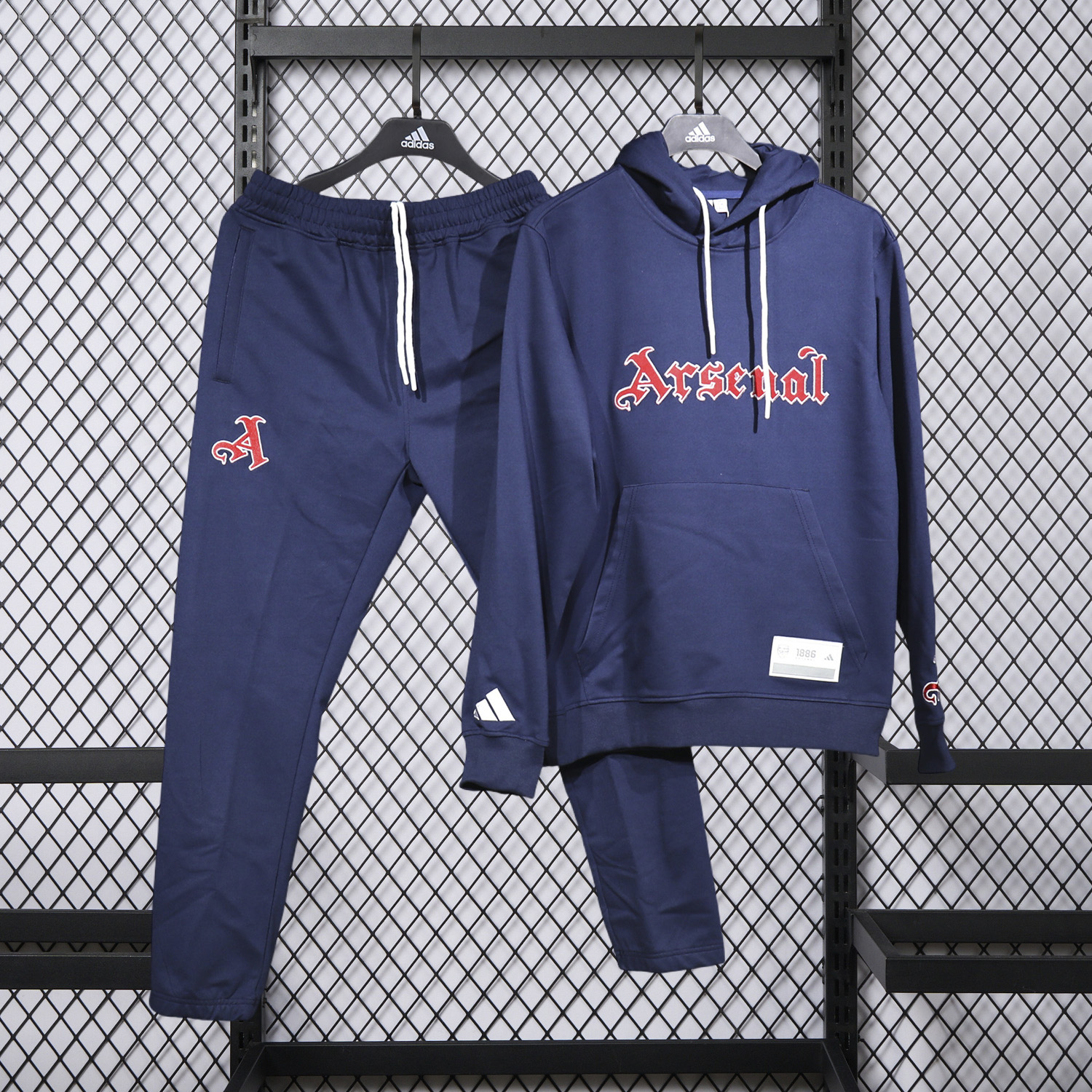 Arsenal 25-26 Pure Color Training Hoodie Set - Deep Blue Hoodie and Deep Blue Pants - ManixJersey