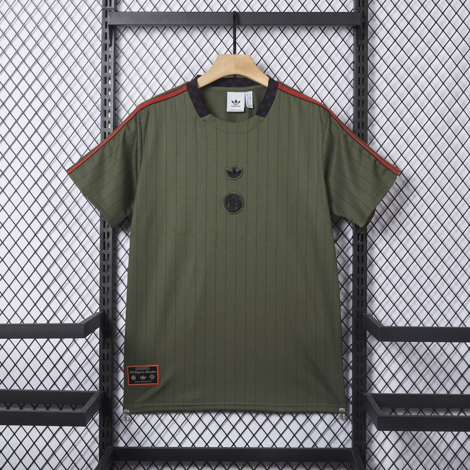 Bayern Munich 25-26 Trefoil Green Travel Jersey - Fans Version - ManixJersey