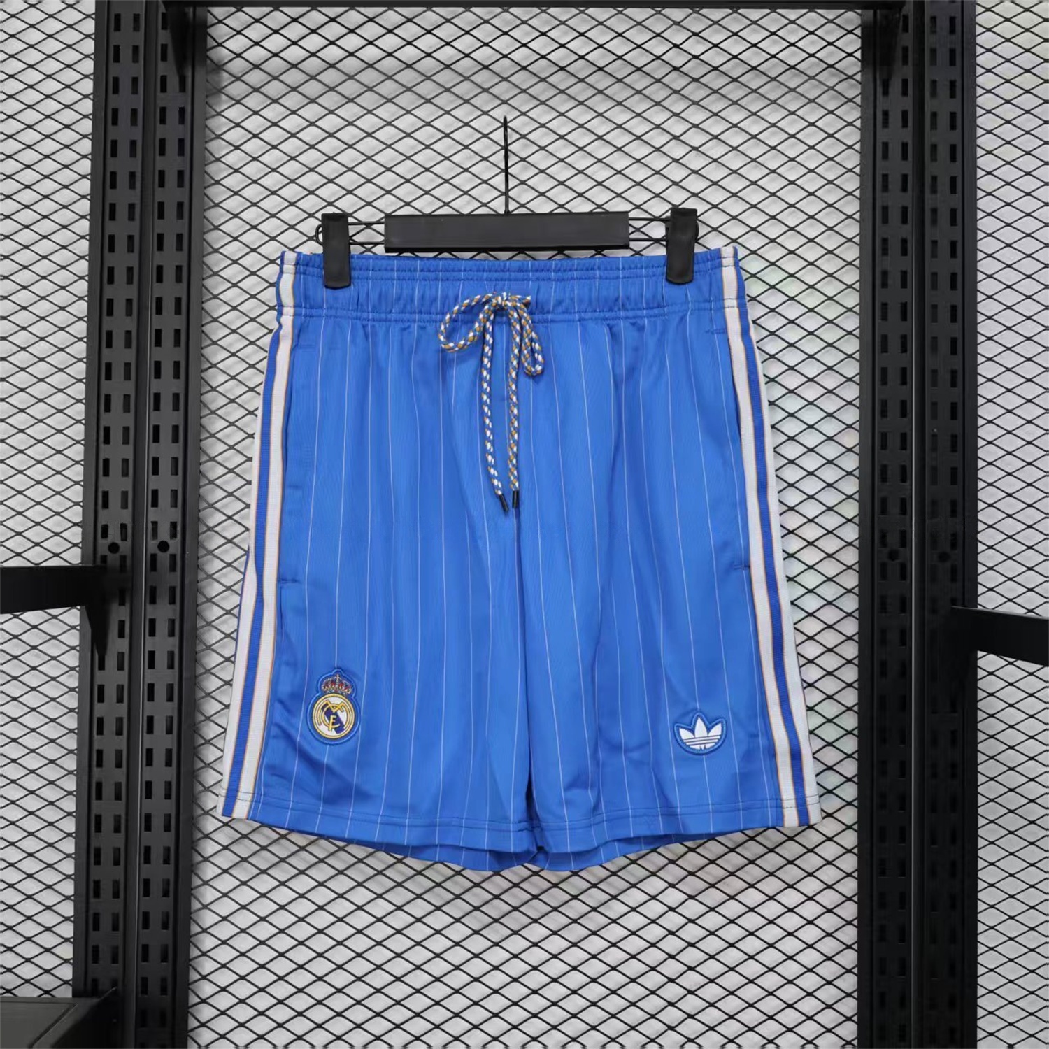 Real Madrid 25-26 Trefoil Blue Travel Shorts - Player Version - ManixJersey