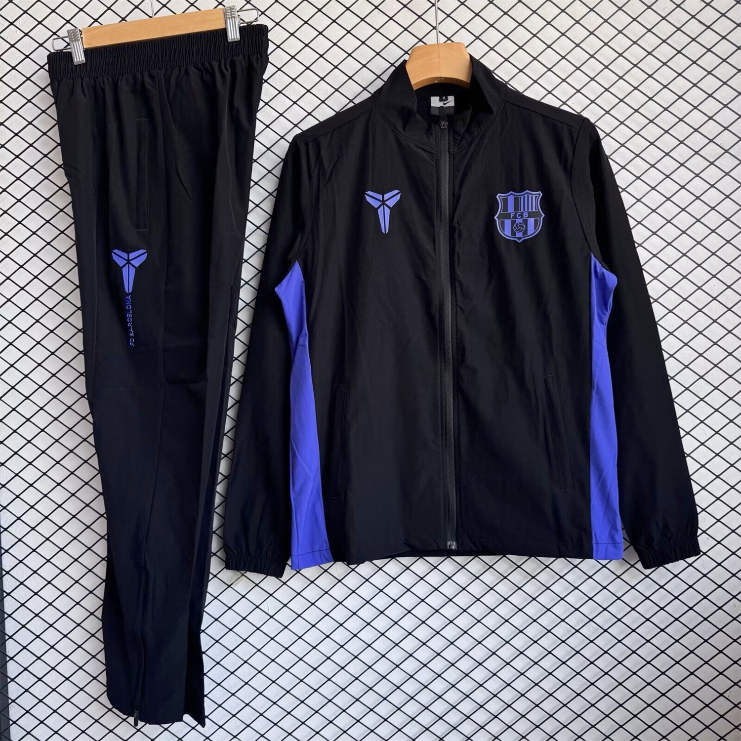 Barcelona 25-26 Windbreaker Training Set - Purple Black Top and Pants - ManixJersey
