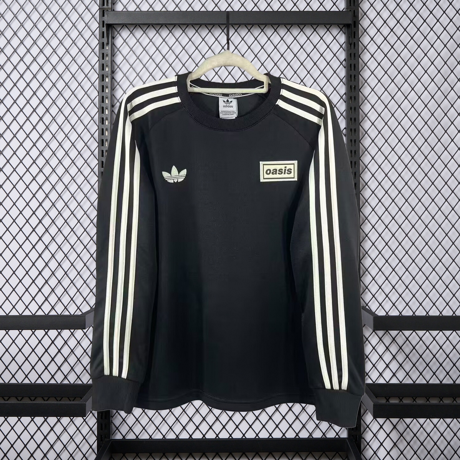 Adidas 25-26 Oasis Originals Tour Black Long Sleeves Jersey - Fans Version - ManixJersey