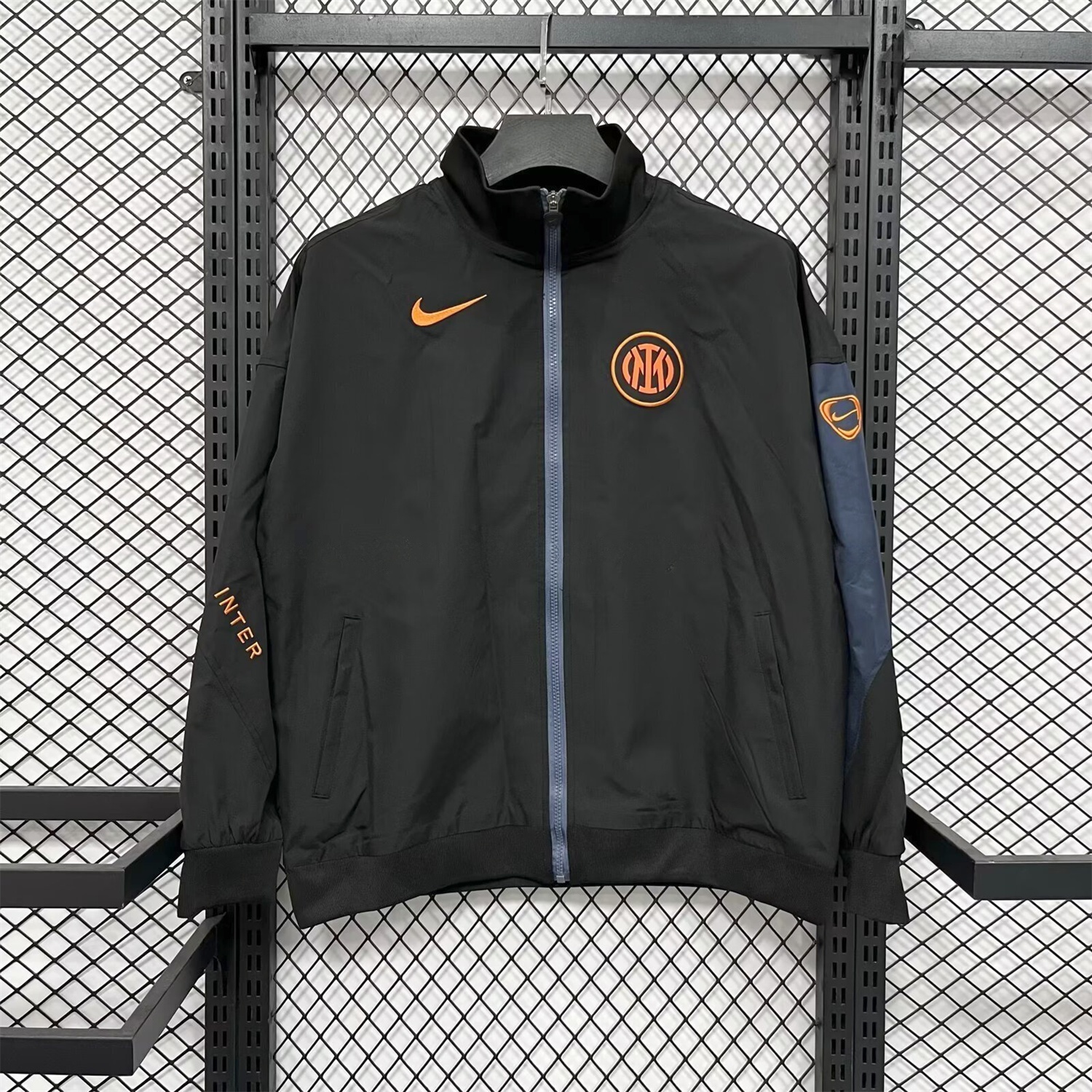 Inter Milan 25-26 Windbreaker Jacket - Black - ManixJersey