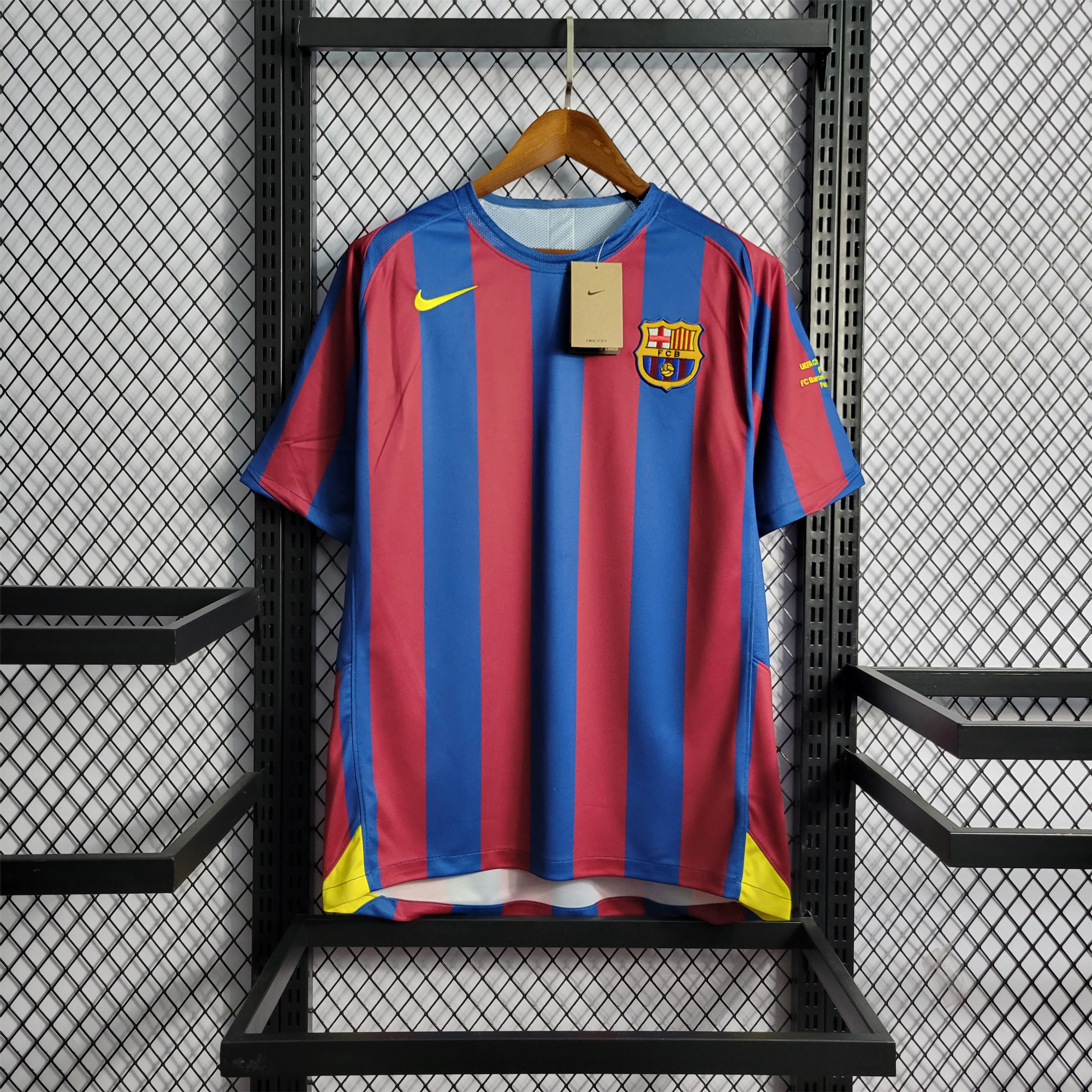 B.A.R.S.A Retro 05-06 Home Stadium Jersey - UEFA Champions League Final - ManixJersey